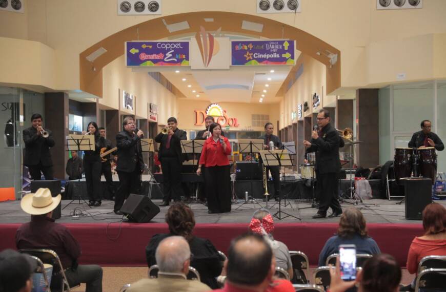 Celebran Día del Amor y la Amistad con la Centenaria Banda de Música Municipal