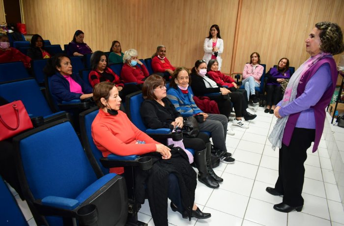 Realiza Lazo Rosa segundo Taller de Apoyo para Mujeres con Cáncer de Mama