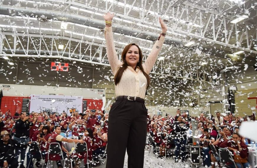 Carmen Lilia Canturosas se registra como candidata a la alcaldía de Nuevo Laredo ante el Ietam; va por reelección