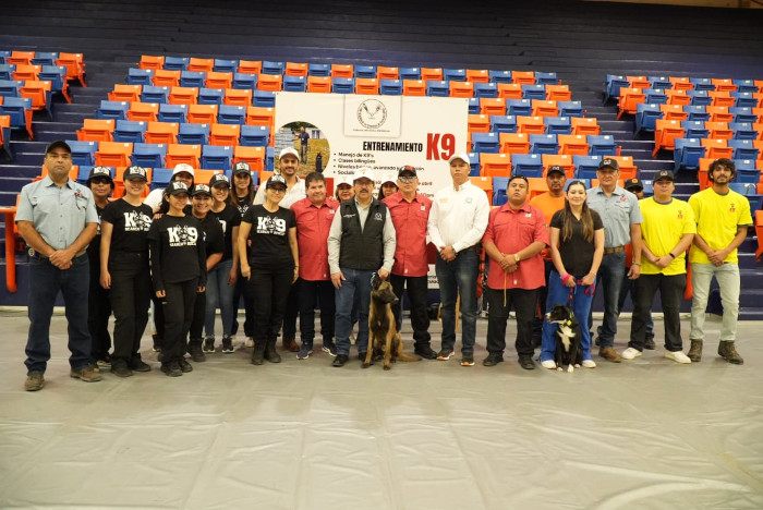 Inauguran en la UAT curso de adiestramiento canino con personal especializado