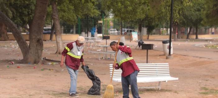 Llevan a cabo jornada de limpieza en parques por los festejos de Pascua