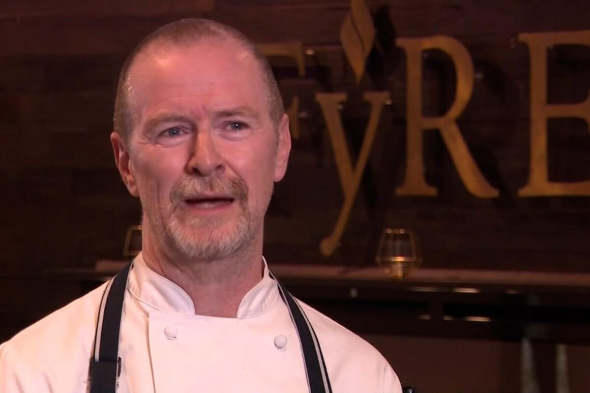 “Completamente cansado de los veganos”, famoso chef defiende la controvertida decisión del restaurante