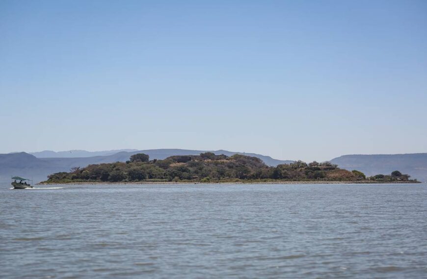 La Isla de Mezcala: arquitectura, gastronomía y leyendas desde el lago de Chapala