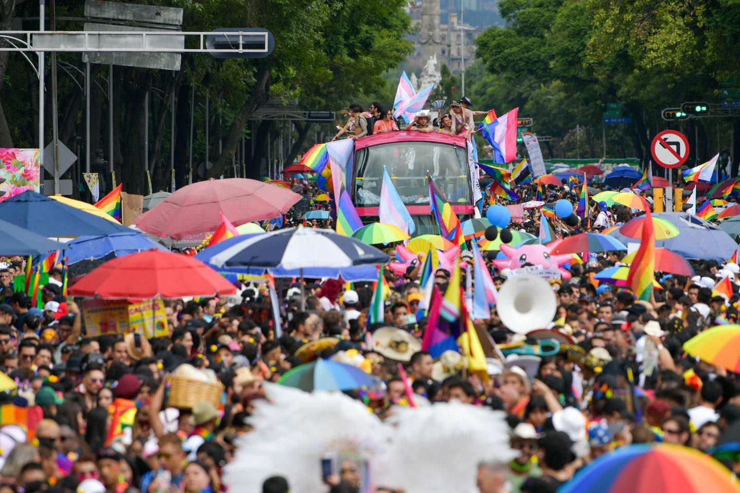 Marcha LGBT 2024 CDMX en vivo: Récord de asistencia podría romperse tras registrase más de 250 mil personas en esta edición