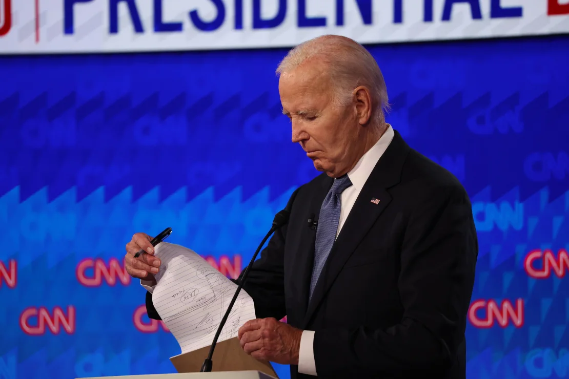 “Ya no debato tan bien como antes”, admite Biden, mientras entre los demócratas surgen dudas acerca de si permanecerá en la contienda presidencial