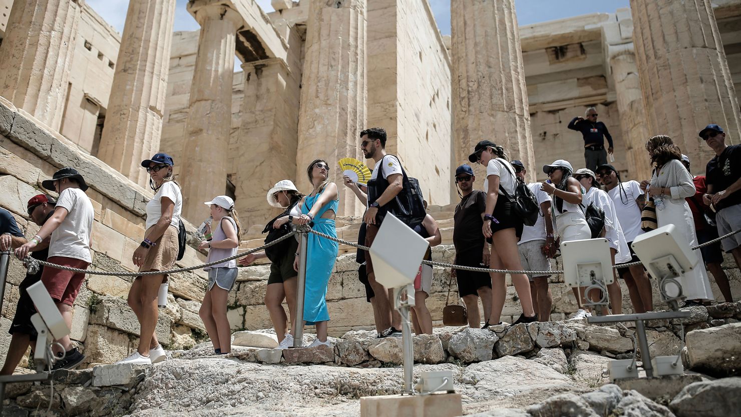 Grecia cierra la Acrópolis para proteger a los turistas…