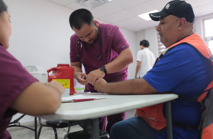 Acerca gobierno municipal servicios médicos gratuitos a trabajadores