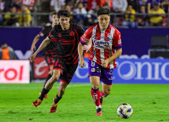 ¡Con polémico penal!: Xolos y Atlético de San Luis se reparten puntos en empate de la Jornada 4