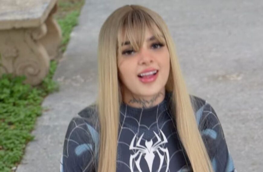 VIDEO: Karely Ruiz como Spider-Woman devoró en redes sociales con ajustado disfraz