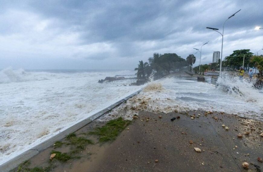 Beryl llegará a Jamaica como huracán de categoría 4 y amenaza a México y Belice