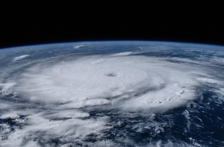 ¿Qué es un huracán categoría 5, potencialmente catastrófico y cuáles son sus efectos?