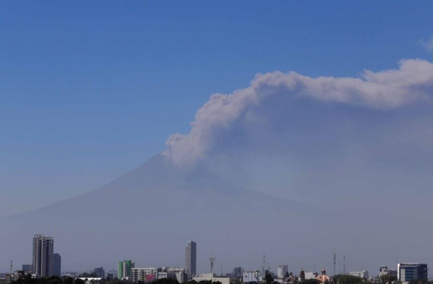 Popocatépetl registra 12 exhalaciones: Prevén caída de ceniza en la CDMX