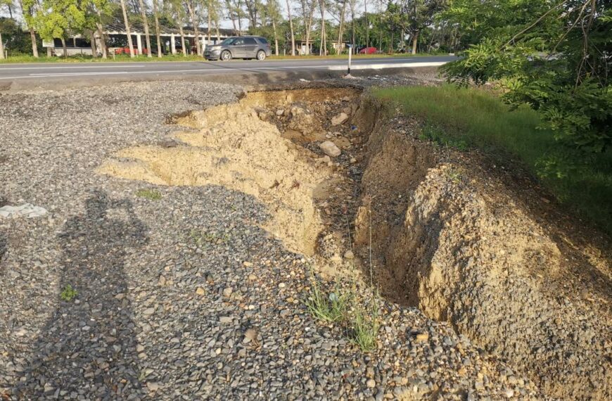 Demandan reparación inmediata de carretera Pueblo Viejo-Ozuluama tras mala calidad
