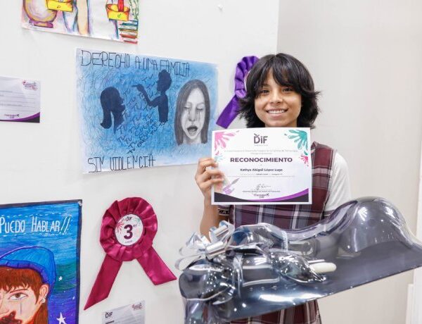 Premia DIF estatal a ganadores de concursos de dibujo y cartel sobre derechos y trabajo infantil