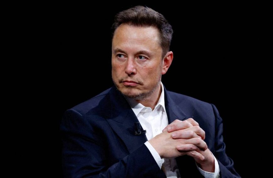 Elon Musk pospone inversión de mega fábrica de Tesla en México