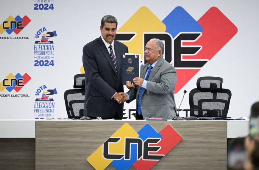 Consejo Nacional Electoral proclama oficialmente a Maduro como presidente de Venezuela