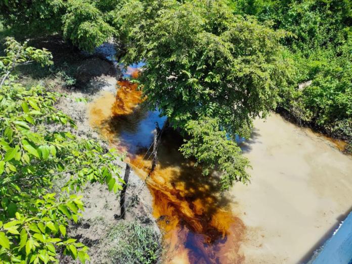 Coordinan acciones ante derrame de hidrocarburo en Altamira