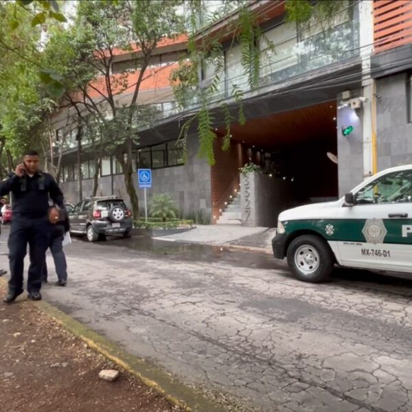 Mujer muere ahogada en la alberca de su departamento, en la alcaldía Coyoacán