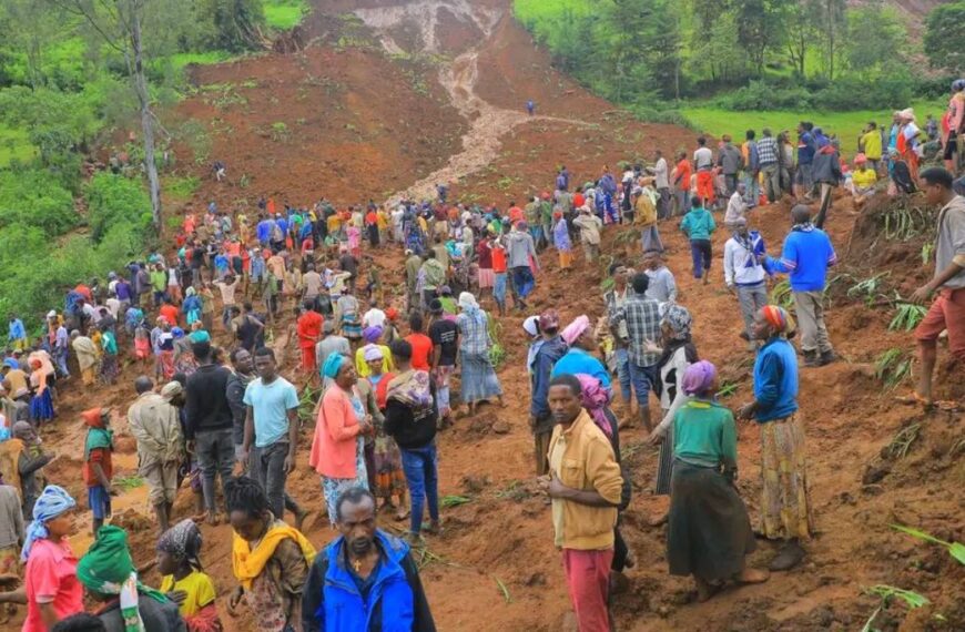 Aumenta a 229 el número de muertos por deslaves en Etiopía