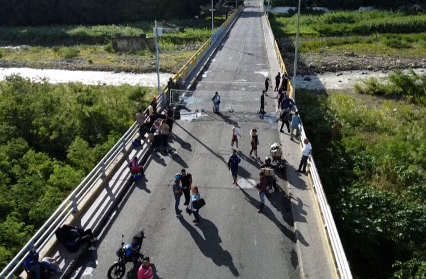 Gobierno de Venezuela cierra fronteras y…