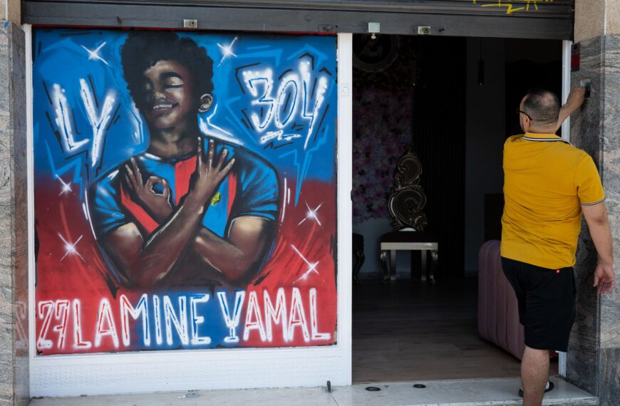 Así recuerdan a Lamine Yamal, estrella de la Eurocopa, en el barrio obrero donde creció
