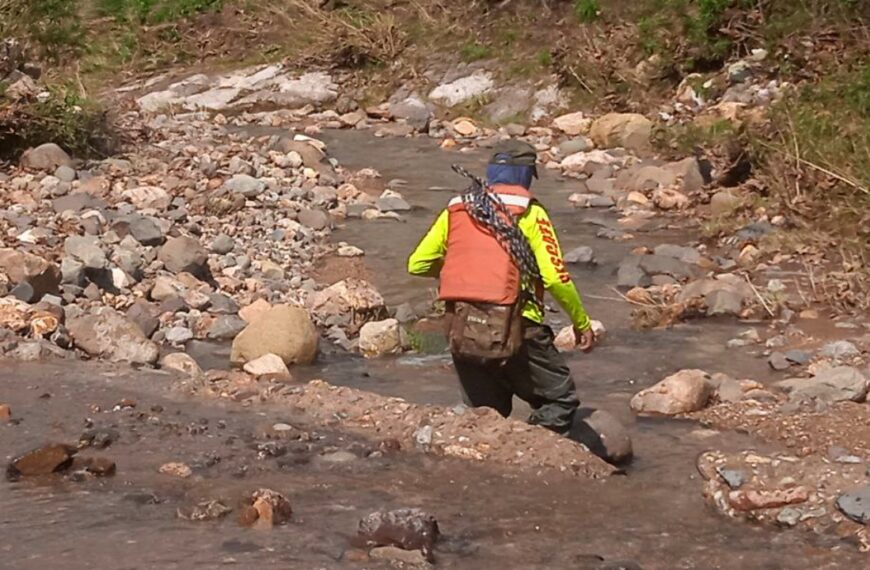 Localizaron el cuerpo de ‘Sarita’, niña arrastrada por corriente de arroyo en Etzatlán, Jalisco