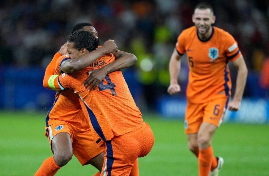 Holanda remonta 2-1 ante Turquía y clasifica a semis de la Euro; va contra Inglaterra