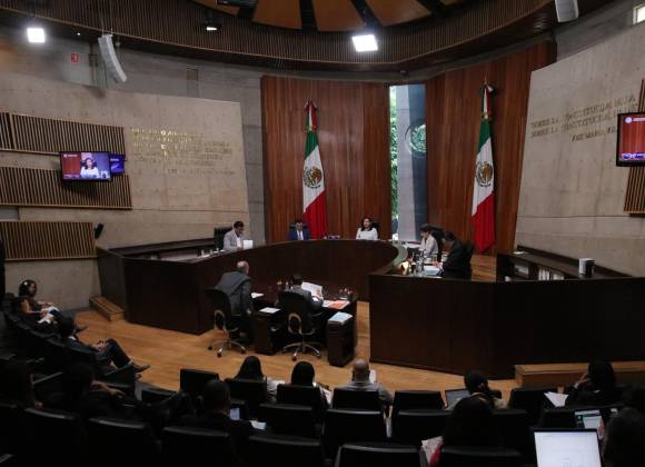 Consejería de la Presidencia acusa a Magistrados electorales por sancionar dichos de AMLO en sus conferencias
