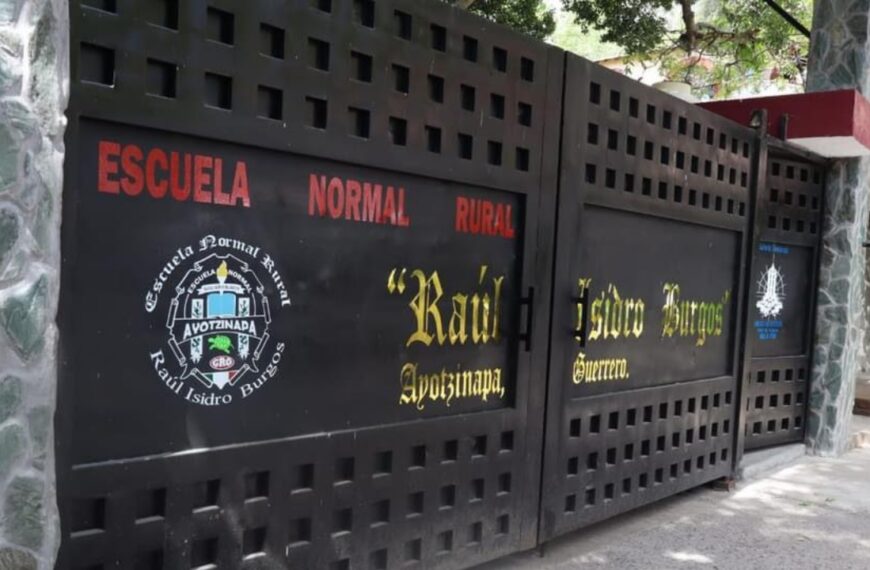 Normalista de Ayotzinapa muere tras explosión en área de panadería de la escuela