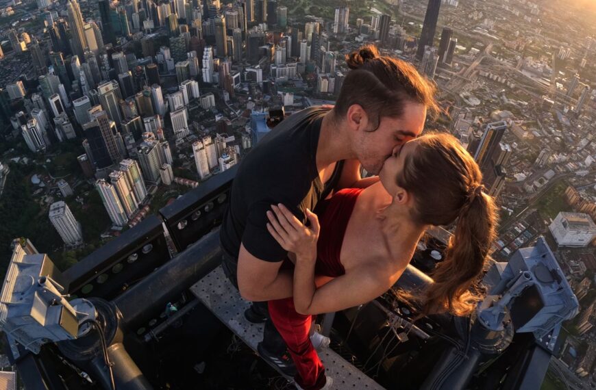 Esta pareja se enamoró escalando ilegalmente los edificios más altos del mundo