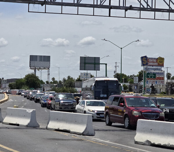 Retornan paisanos de Estados Unidos tras puente del…