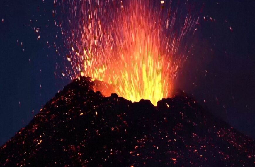 Así se ven las “cascadas” de lava que anuncian el regreso de la erupción del volcán Etna