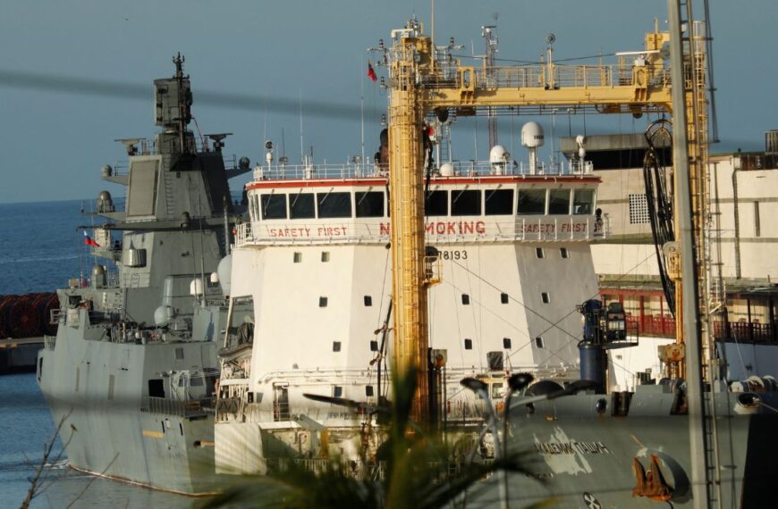 ¿Qué significa? Venezuela recibe buques militares rusos en el puerto de La Guaira