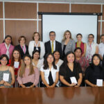 Asociación de mujeres profesionistas entrega beca a…