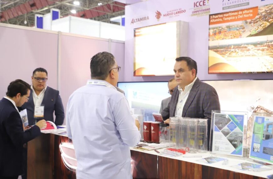 Expone el gobierno municipal las ventajas competitivas de Nuevo Laredo en congreso en Monterrey