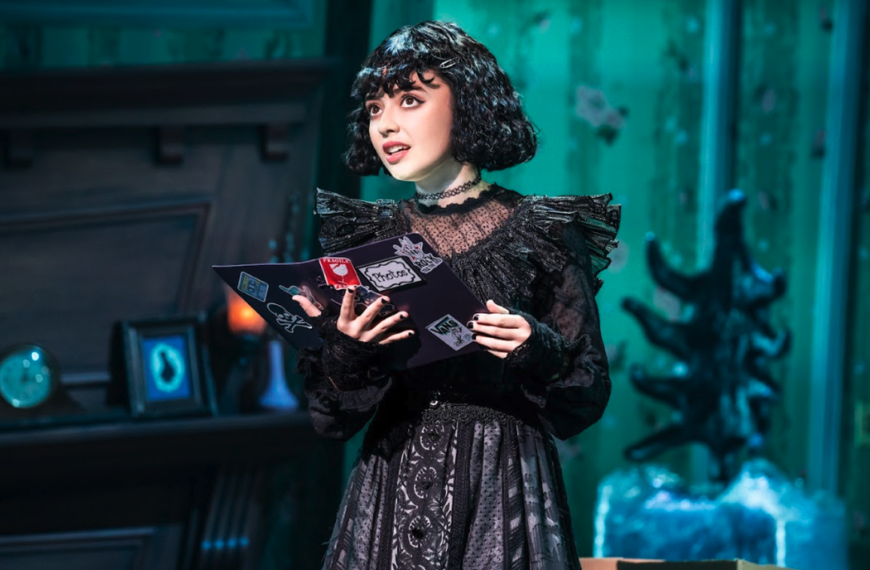 Isabella Esler está viviendo el sueño en el musical de Beetlejuice: ser fan me hizo dar lo mejor