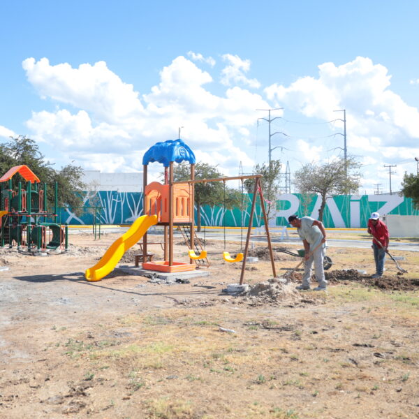 Gobierno municipal construye área de juegos y aparatos…