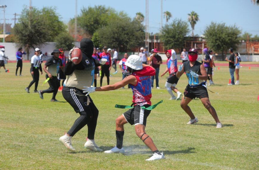 Viven deportistas primer torneo de flag football Laredo Bowl 2024