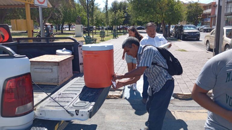 Mantiene gobierno municipal puntos de hidratación por las altas temperaturas