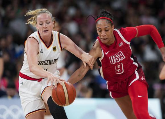 Estados Unidos domina y extiende racha en el baloncesto olímpico femenino