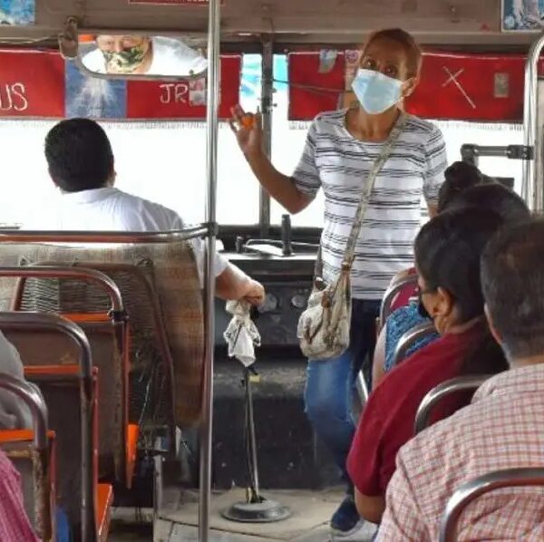 Aumento a transporte público ya es oficial, en Nuevo Laredo aumenta de 9 a 11 pesos