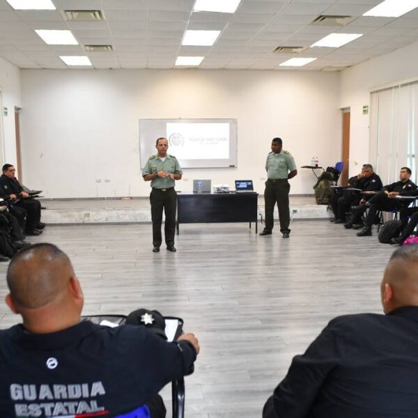 Capacita Policía Nacional de Colombia a elementos de la Guardia Estatal