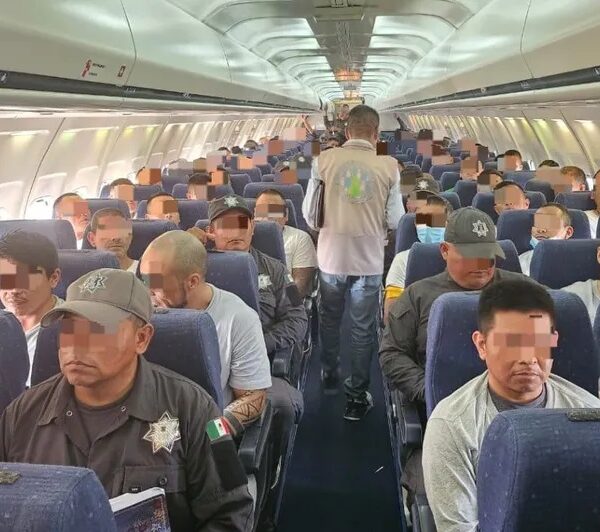 Trasladan a 68 reos de Tamaulipas a diferentes penales federales del país