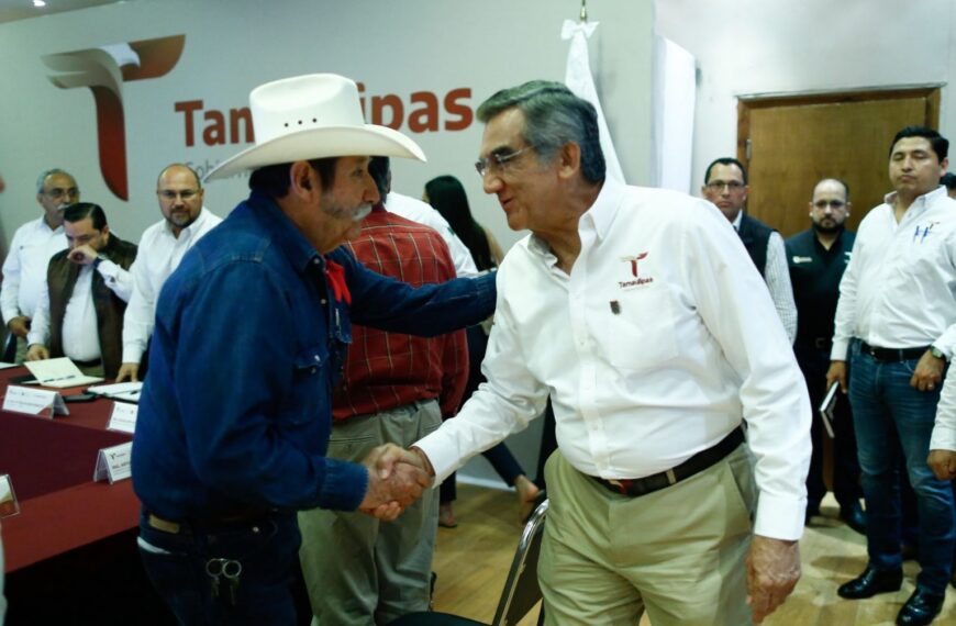 Anuncia Américo Villarreal apoyo adicional para los productores de sorgo