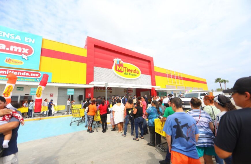 Anuncia alcaldesa próxima apertura de nuevas sucursales de Soriana y Bodega Aurrerá