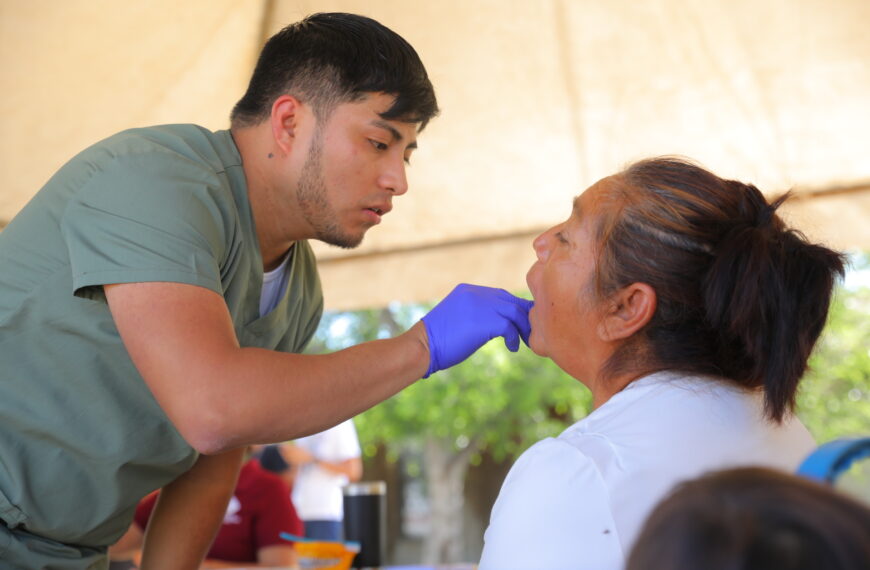 Acerca gobierno municipal servicios médicos gratuitos a habitantes del kilómetro 18