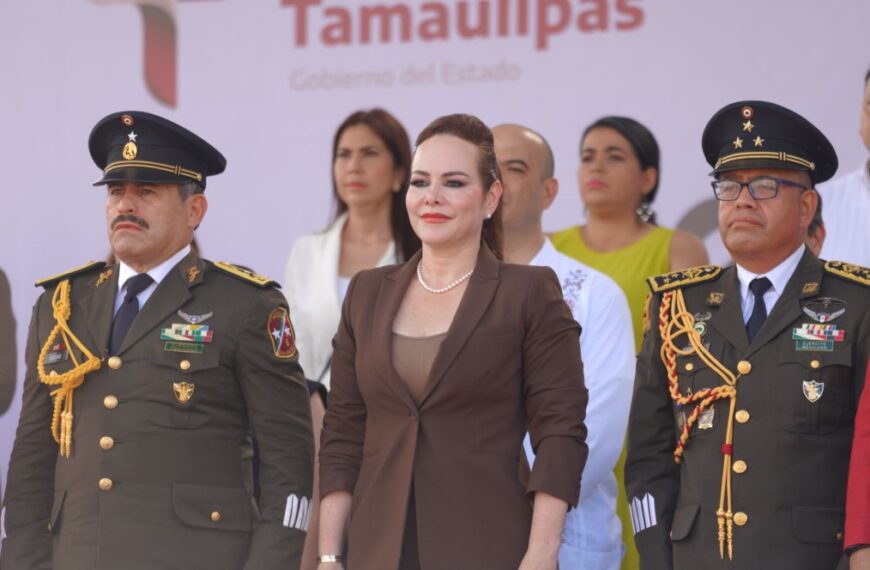 Encabeza Carmen Lilia actividades conmemorativas por 214 aniversario de la Independencia de México