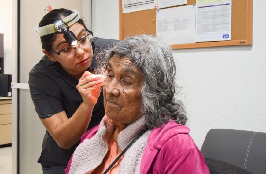 Brinda gobierno municipal a la ciudadanía exámenes…