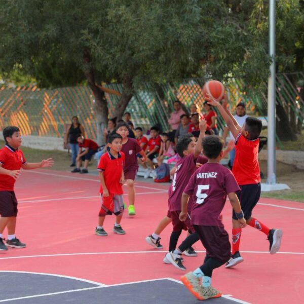 Invita gobierno municipal a participar en el festival deportivo patrio