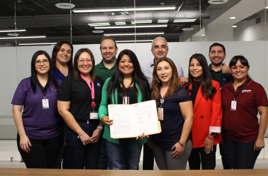 Firman un convenio de colaboración Inmujer Nuevo Laredo y maquiladora Medline